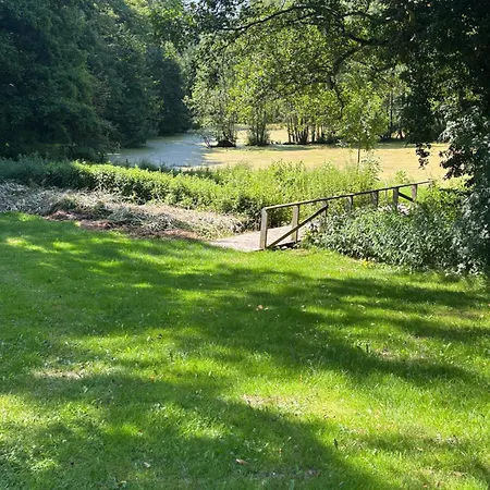 Kleines Ferienhäuschen Im Grünen Am Wasser Ferienhaus *